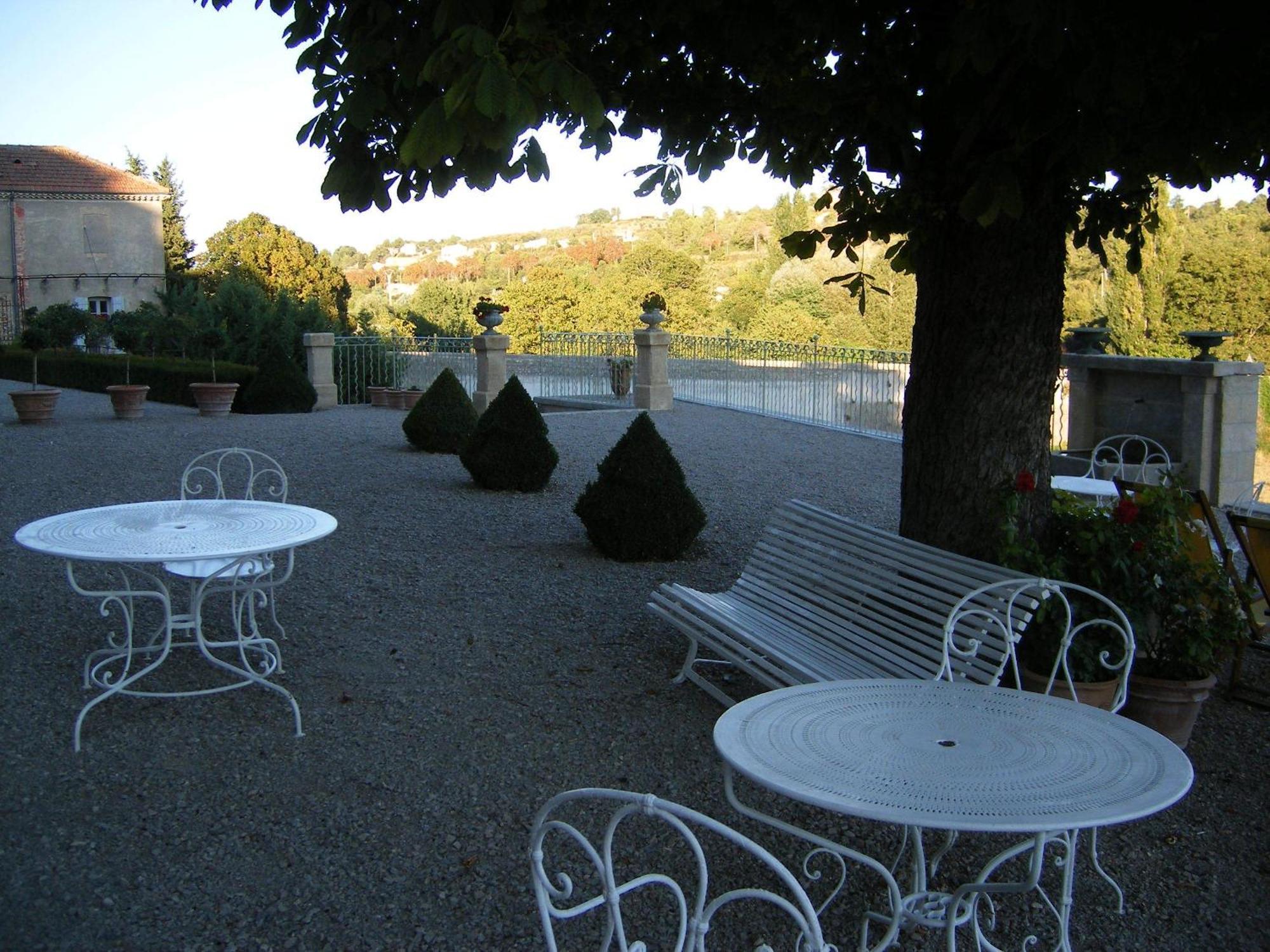 Chateau Du Grand Jardin Valensole Exterior foto