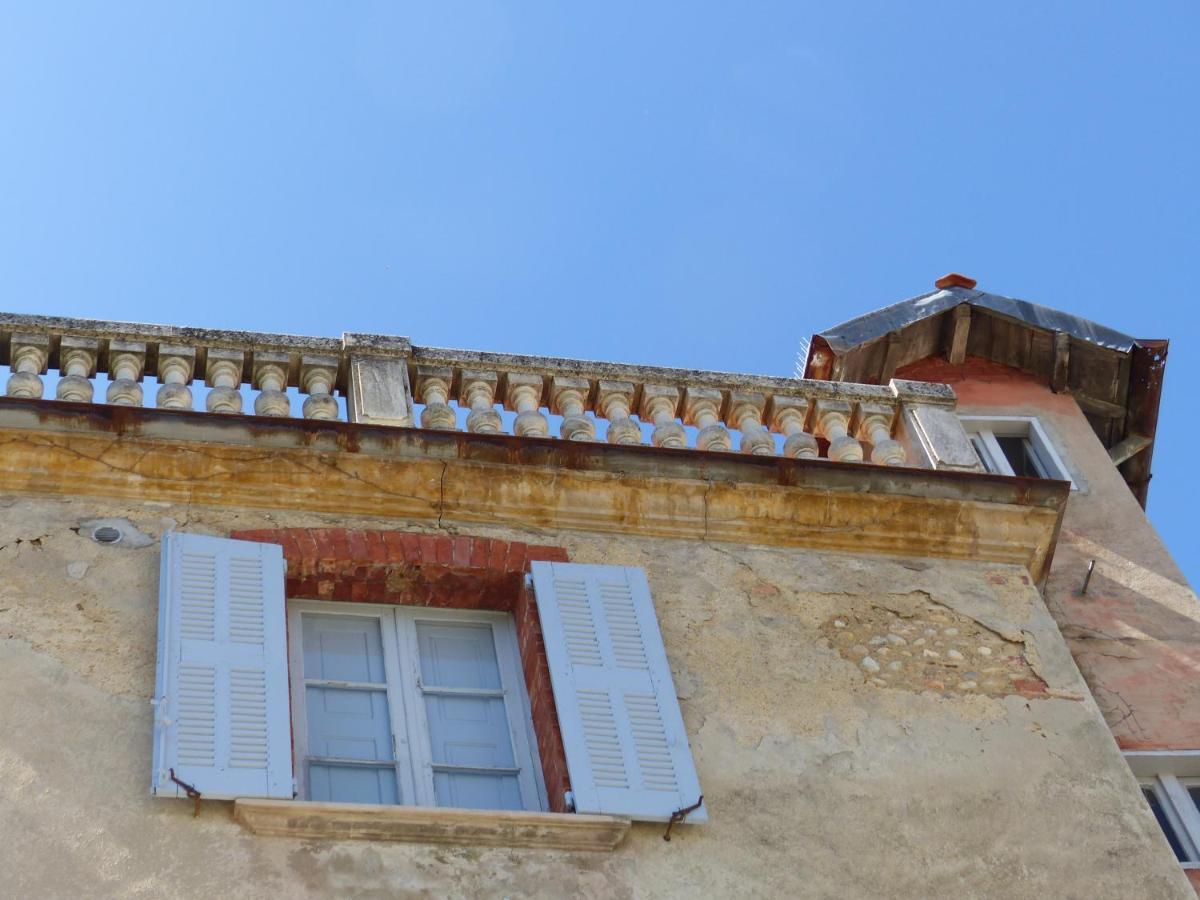 Chateau Du Grand Jardin Valensole Exterior foto