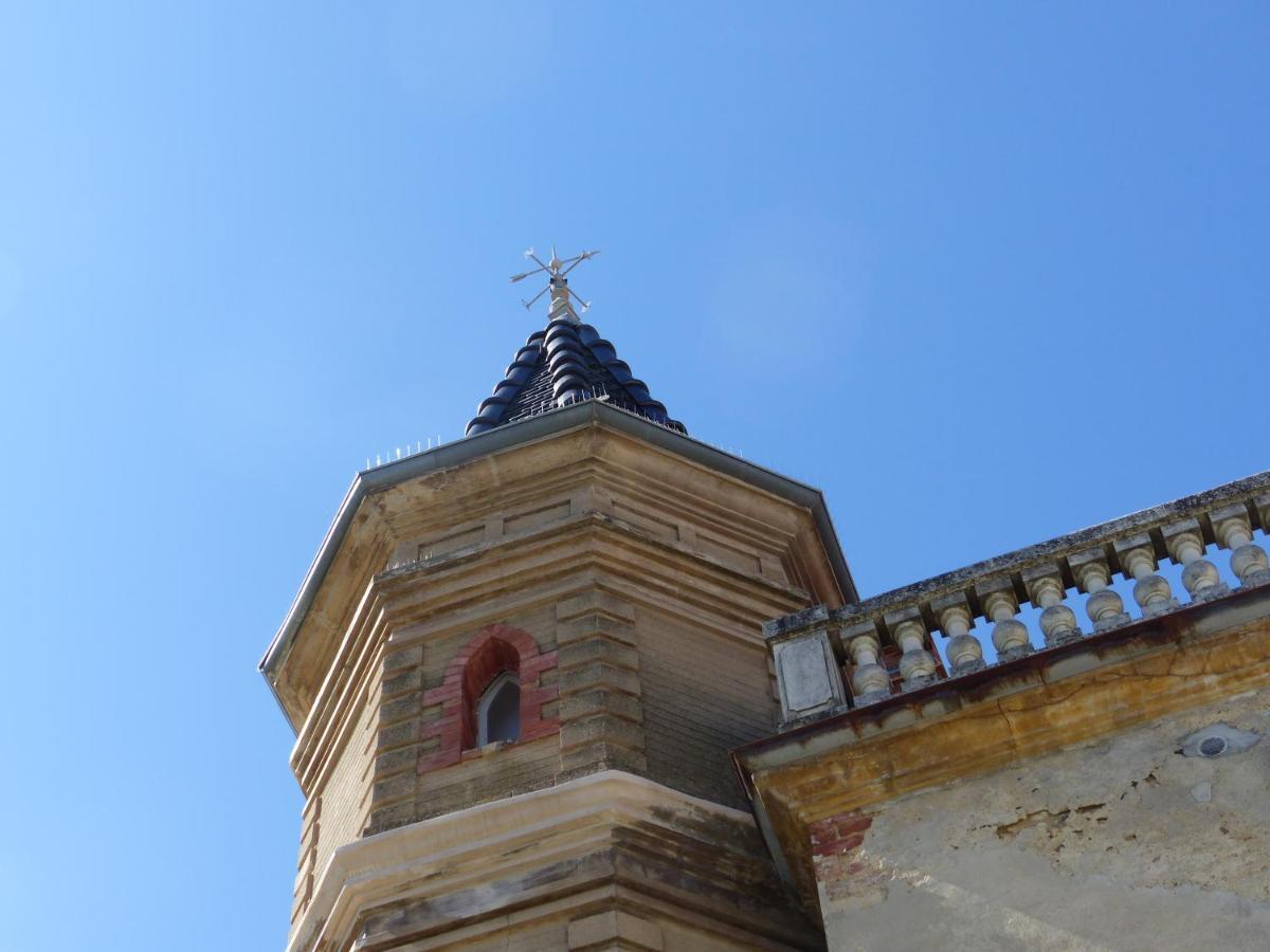 Chateau Du Grand Jardin Valensole Exterior foto